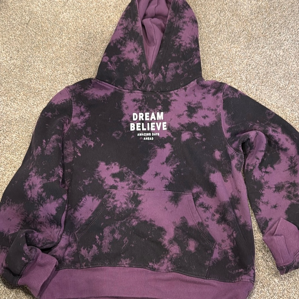 Girls “Believe” hoodie-size 12/14